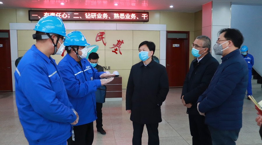 張店區(qū)委副書記、區(qū)長王學剛來公司檢查督導疫情防控工作